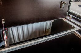 Améngagement intérieur canopy camper - Toyota Hilux revo