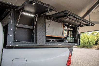 ESPACE DE STOCKAGE&nbsp;ET BARRES DE TOIT