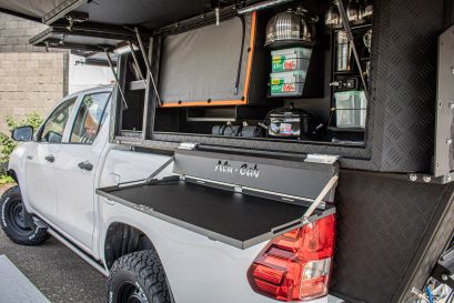 ESPACE DE STOCKAGE&nbsp;ET BARRES DE TOIT