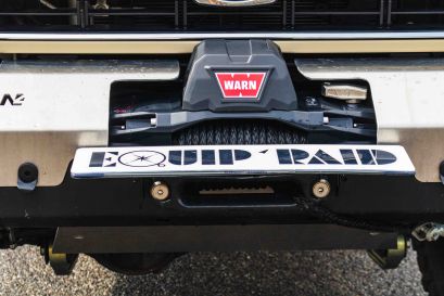 Toyota Land cruiser 78 vdj vdj78 treuil warn vr evo 12s cache plaque