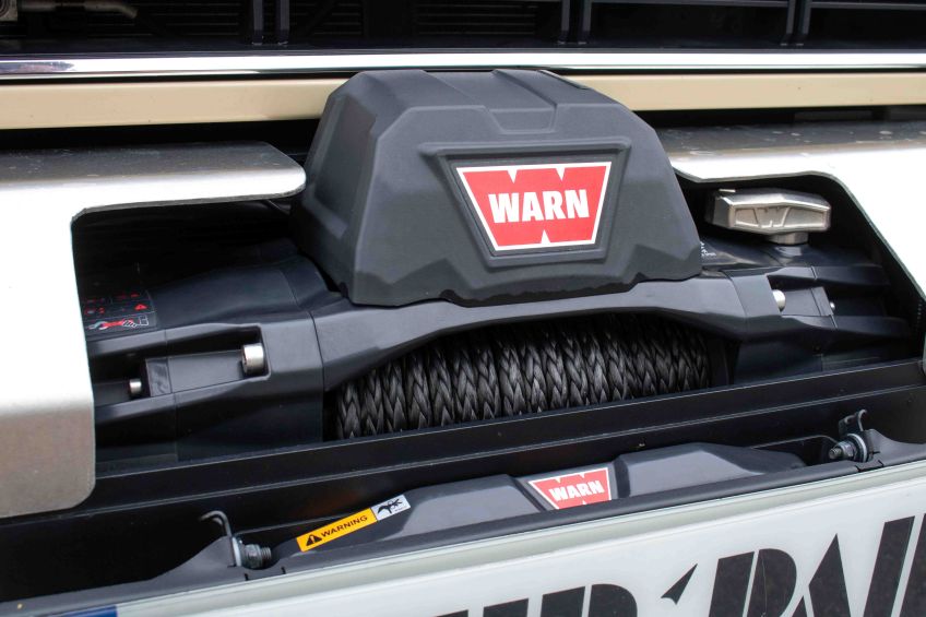 Toyota Land cruiser 78 vdj vdj78 treuil warn vr evo 12s