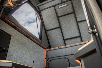 Grand espace intérieur de la cellule Khaya