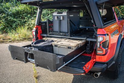 Ford Ranger Raptor Alu-Cab James Baroud préparé par Equip'Raid tiroirs Decked