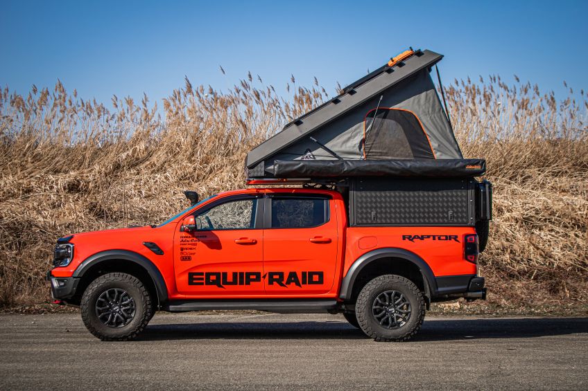 Ford Ranger Raptor 2023 vue latérale canopy camper ouvert