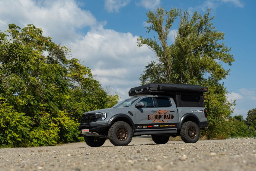 Ford Ranger Raptor 2023 équipé par equip'raid modcap alu-cab