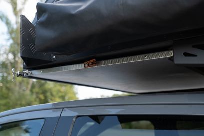 Ford Ranger Raptor 2023 équipé par equip'raid modcap alu-cab support de table pliante