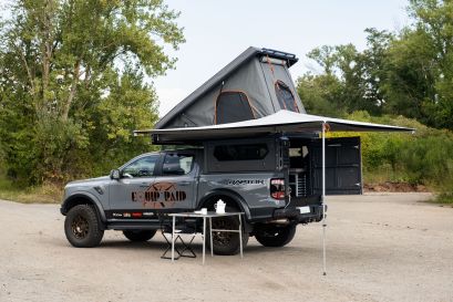 Ford Ranger Raptor 2023 équipé par equip'raid modcap alu-cab AUVENT AUTOPORTÉ 270°