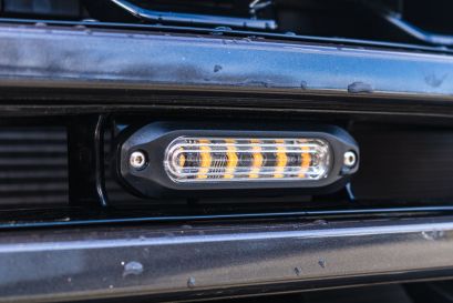 Feu de pénétration pour véhicule professionnel