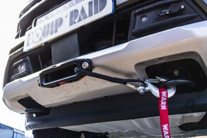 Ford Ranger PX IV équipé d'un treuil WARN VR Evo 10s