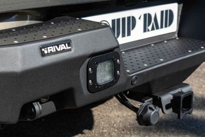 toyota-hilux-revo-invincible-preparation-4x4-alsace-tente-de-toit-equipraid-parechoc-arriere-rival