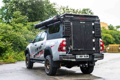 Arrière du Modcap Family alucab sur Hilux Revo Toyota
