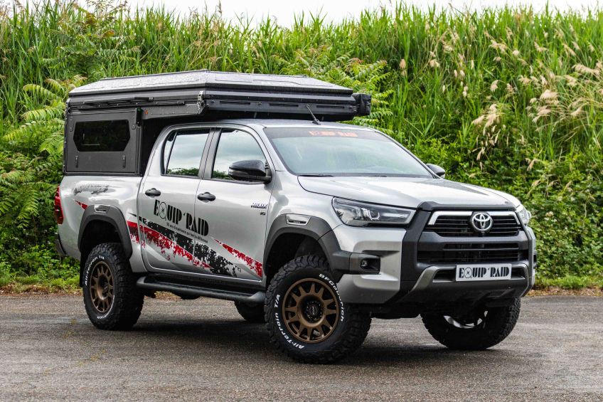 Toyota Hilux Revo V6 double cabine importé par equip'Raid avec Modcap Family Alu-Cab