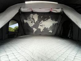 Intérieur de la tente de toit premium Skycamp 3.0