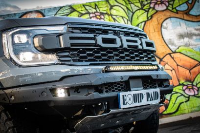 Ford Ranger Raptor préparé par Equip'Raid avec une cellule Khaya Alu-Cab