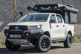 Préparation 4x4 de Toyota Hilux Revo par Equip'Raid cellule Khaya Alu-Cab