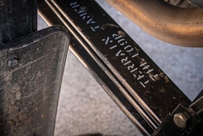 TOYOTA HILUX REVO 2020 CANOPY CAMPER ALUCAB TERRAIN TAMER lame parabolique