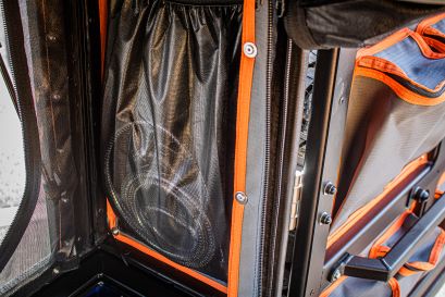 Douchette 4x4 canopy camper alu-cab ford ranger améngement intérieur sur mesure bivouaque