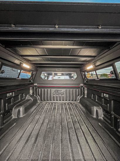 Ford Ranger Raptor 2023 préparé par Equip'Raid Hardtop Contour Alu-Cab