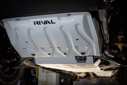 Ford Ranger PXIII préparé par Equip'Raid Hardtop tente de toit équipement 4x4 tout-terrain blindageRIVAL