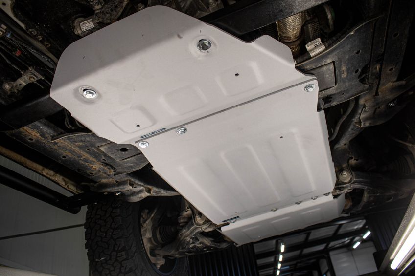 Préparation pick up Ford Ranger PXIII 4x4 tout-terrain par Equip'Raid Canopy Camper blindages rival