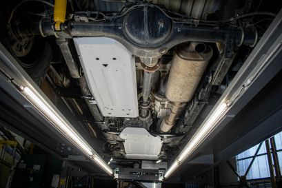 Ford Ranger PXIII préparé par Equip'Raid Hardtop tente de toit équipement 4x4 tout-terrain ski de protection RIVAL