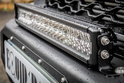 Ford Ranger PXIII préparé par Equip'Raid Hardtop tente de toit équipement 4x4 tout-terrain barre led OSRAMer