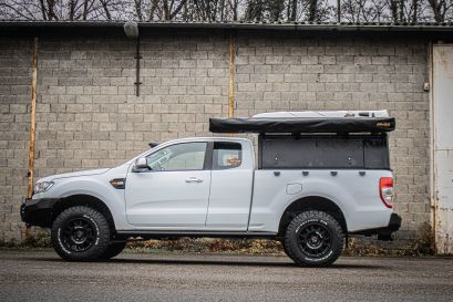 Ford Ranger PXIII préparé par Equip'Raid Hardtop tente de toit vue latérale