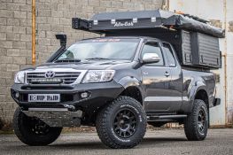 Préparation 4x4 de Toyota Hilux Vigo par Equip'Raid Cellule Khaya Alu-Cab