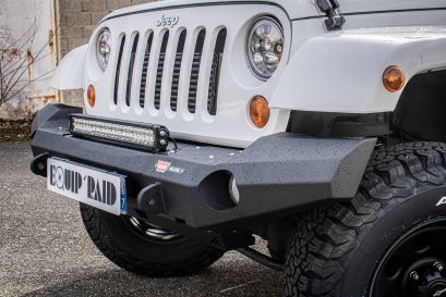 Pare choc Warn Elite pour Jeep Wragler JK chez Equip'Raid