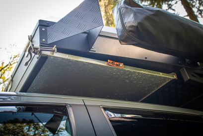 Ford ranger Canopy Camper Alu-Cab préparé par Equip'Raid Mulhouse