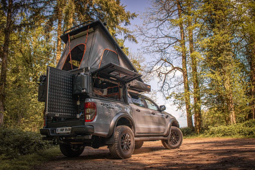Ford ranger Canopy Camper Alu-Cab préparé par Equip'Raid Mulhouse