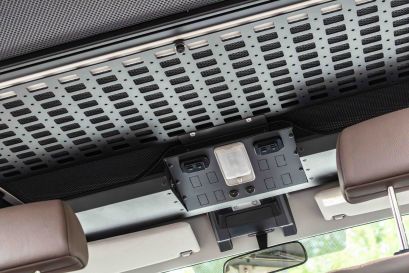 Console intérieure et plaque MOLLE toit relevable Hercules Alu-Cab