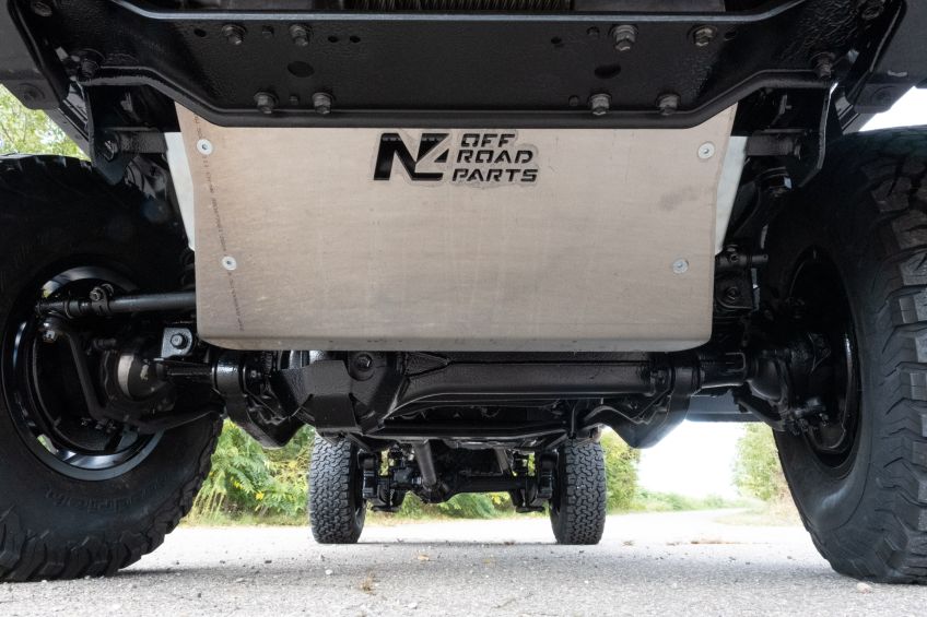 Toyota Land Cruiser 79 2024 facelift version Afrique jantes Evo Corse Equip'Raid blindages aluminoium 6mm