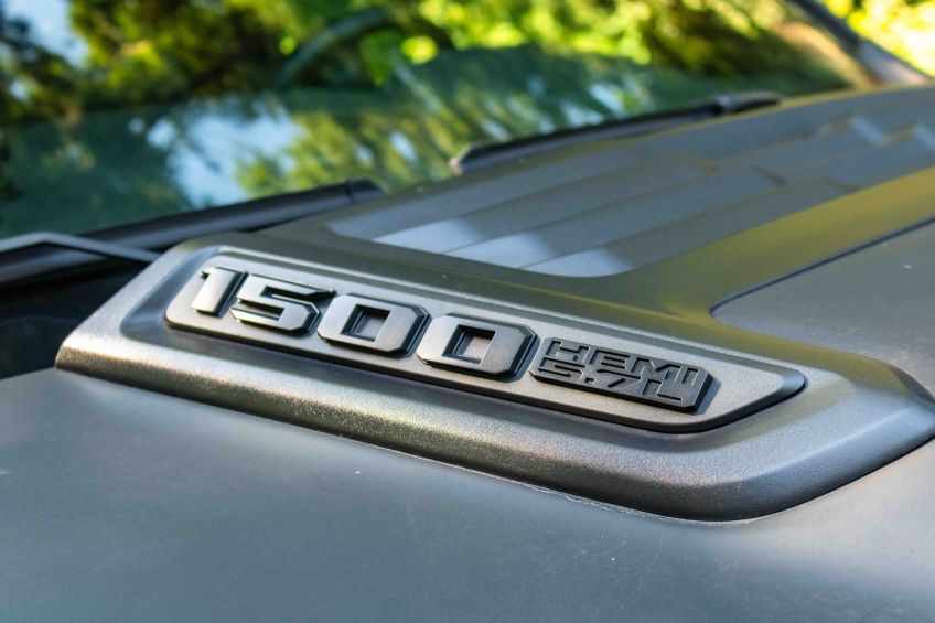 preparation-4x4-dodge-ram-1500-modcap-family-5.7-hemi