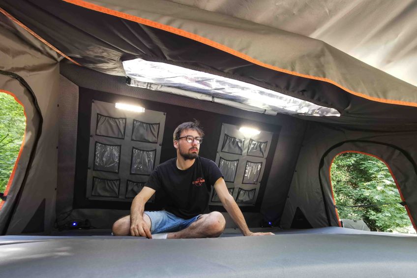 preparation-4x4-dodge-ram-1500-modcap-family-alucab-alu-cab-espace-volume