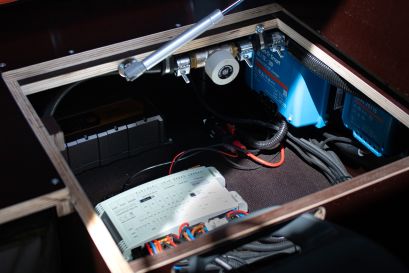 Préparation Ford Ranger PXI tout terrain 4x4 raid offroad avec Canopy Camper Alu-Cab 2 système electrique