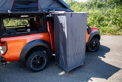 Préparation Ford Ranger PXI tout terrain 4x4 raid offroad avec Canopy Camper Alu-Cab auvent douche