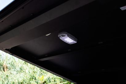 Ford Ranger Raptor 2023 avec couvre benne rigide ARB Hardlid préparé par Equip'Raid