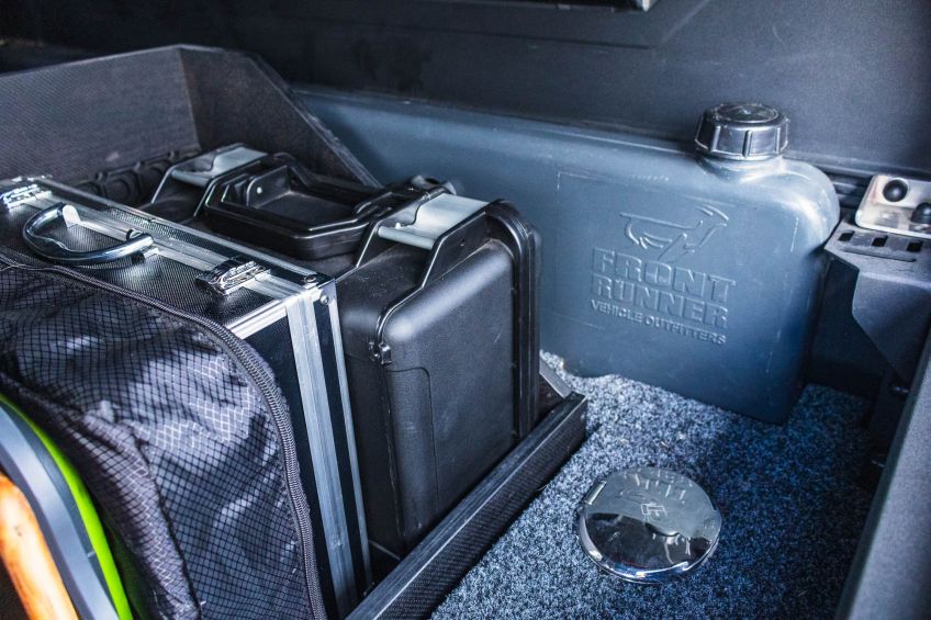 Le réservoir d'eau Frontrunner est concu pour optimiser l'espace de chargement