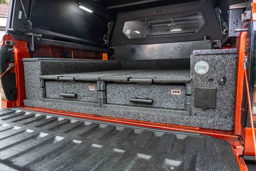 Ford Ranger Raptor 2023 préparé par Equip'Raid tiroirs de rangement ARB