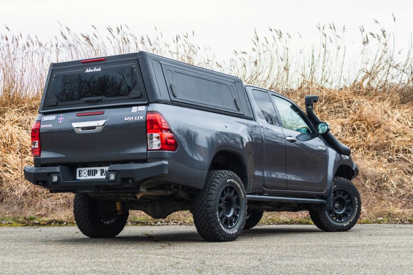 préparation 4x4 equip'raid voyage desert bivouac alsace hardtop alu-cab toyota hilux revo