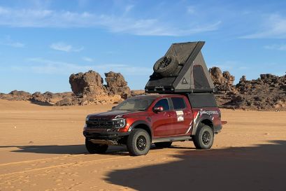 tentes de toit premium Alu-Cab dans le désert algérien