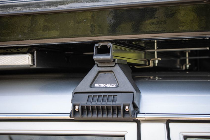 Barres de toit Rhino-Rack heavy duty et pieds 150mm