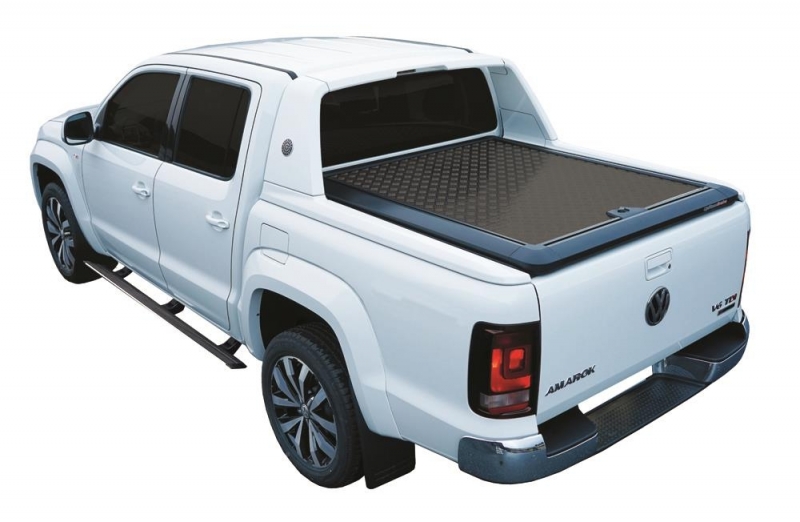 MARCHE PIEDS MOTORISES POUR VOLKSWAGEN AMAROK DOUBLE CABINE A PARTIR DE 2012