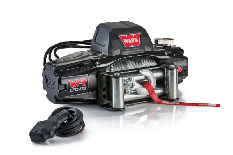 TREUIL WARN VR EVO 8 3.6 TONNES 12V CABLE ACIER AVEC COMMANDE FILAIRE ET SANS FIL