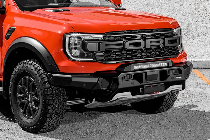PARECHOC AVANT RIVAL POUR FORD RAPTOR 2022+ AVEC ANTIBROUILLARDS / POSITION