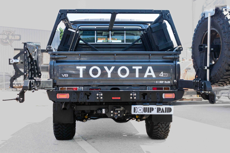 PARE CHOC ARRIERE DE REMPLACEMENT F4X4 POUR TOYOTA LANDCRUISER 79DC/SC